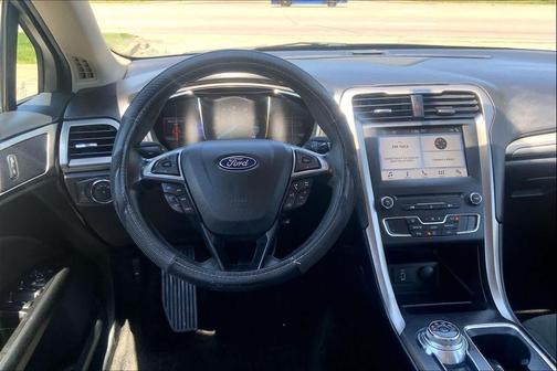 MAGNETIC METALLIC 2017 Ford Fusion SE