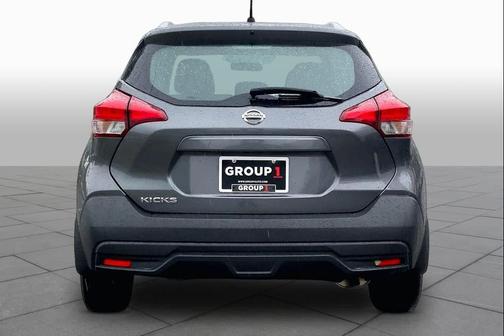 Gun Metallic 2019 Nissan Kicks S