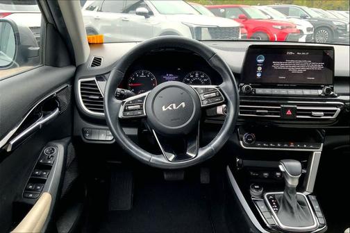 2023 Kia Seltos EX