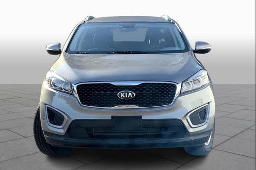 Titanium Silver 2016 Kia Sorento LX