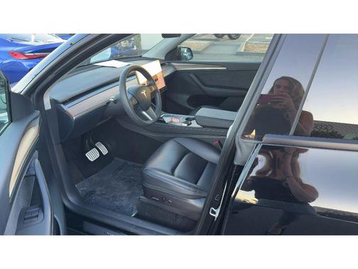 2023 Tesla Model Y Performance Dual Motor All-Wheel Drive