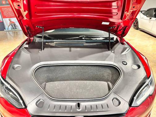 2024 Tesla Model S Plaid