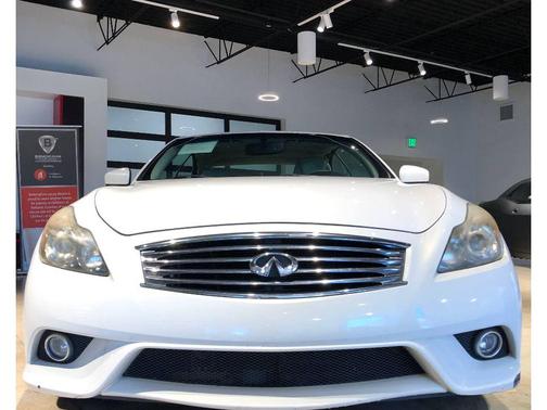 2011 INFINITI G37 Base