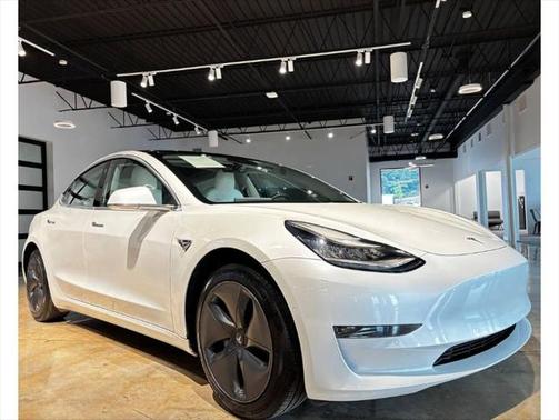 2020 Tesla Model 3 Standard Range Plus