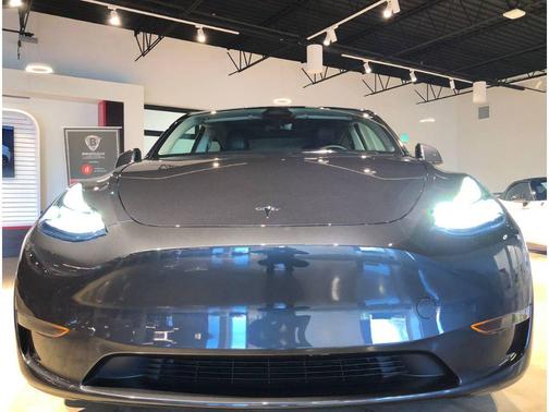 2024 Tesla Model Y Long Range Dual Motor All-Wheel Drive