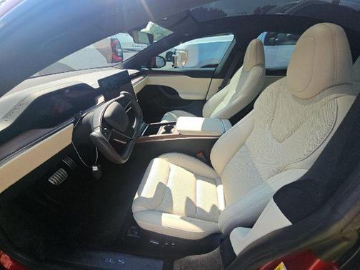 2024 Tesla Model S Long Range