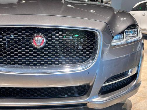 2016 Jaguar XJ XJ R-Sport