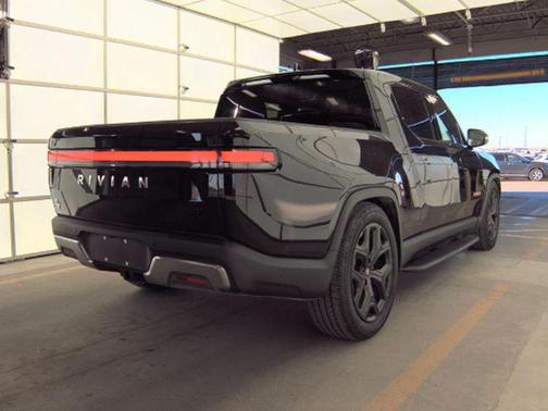 2023 Rivian R1T Adventure Quad Motor Large Pack