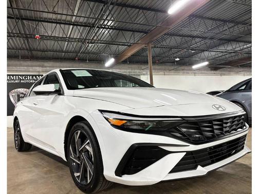 2025 Hyundai ELANTRA SEL