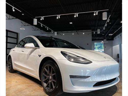 2020 Tesla Model 3 Standard Range Plus