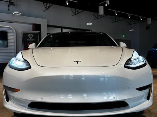 2020 Tesla Model 3 Standard Range Plus
