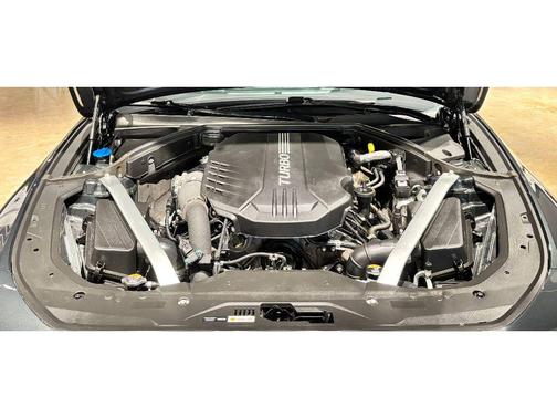 2023 Genesis G70 3.3T RWD