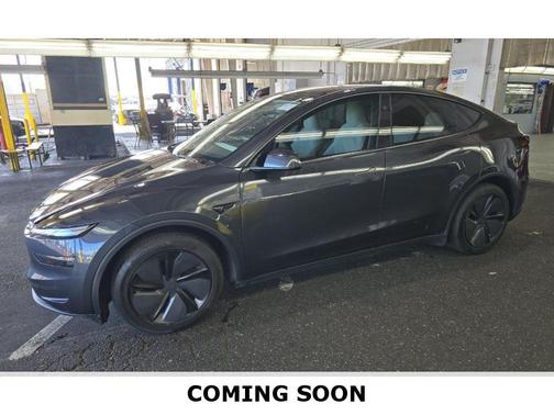 2026 Tesla Model Y Premium Rear-Wheel Drive