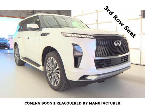 Radiant White 2025 INFINITI QX80 Luxe