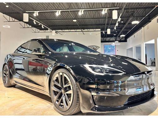 2023 Tesla Model S Base