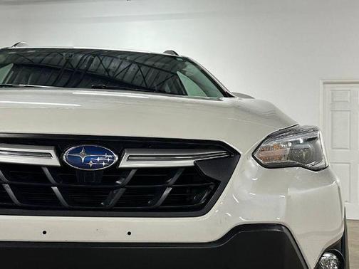 Crystal White Pearl 2023 Subaru Crosstrek Limited