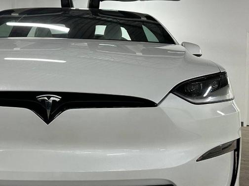 2024 Tesla Model X Long Range