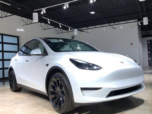 2024 Tesla Model Y Long Range Dual Motor All-Wheel Drive