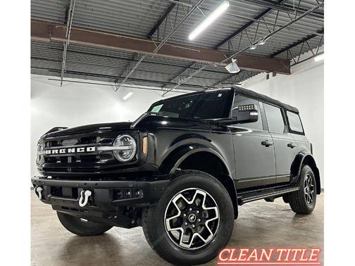 Shadow Black 2023 Ford Bronco Outer Banks