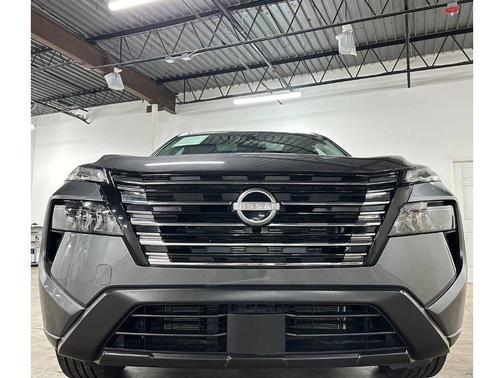 Gun Metallic 2025 Nissan Rogue SV