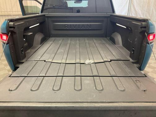 2022 Rivian R1T Adventure