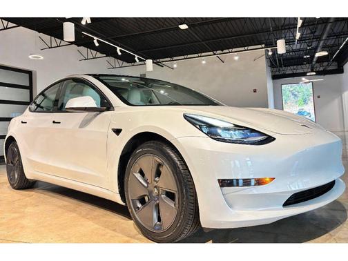 2023 Tesla Model 3 Standard Range