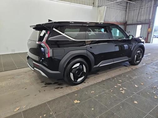2024 Kia EV9 Light Long Range