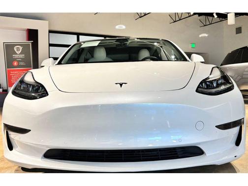 2022 Tesla Model 3 Standard Range