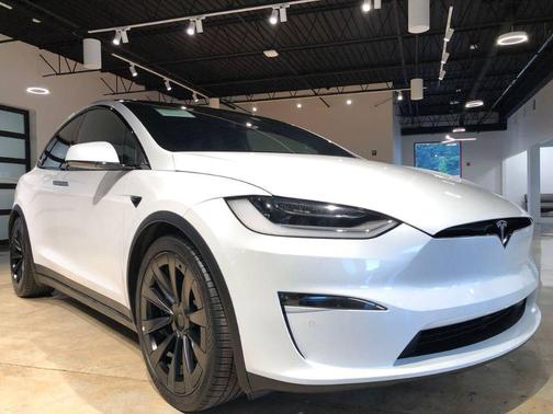 2022 Tesla Model X Plaid Tri Motor All-Wheel Drive