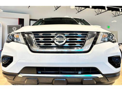 2020 Nissan Pathfinder S 2WD