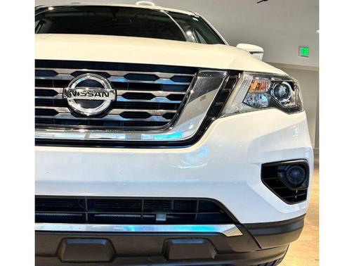 2020 Nissan Pathfinder S 2WD