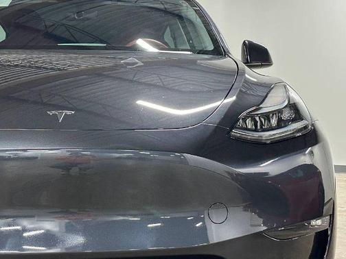 2025 Tesla Model Y Long Range Dual Motor All-Wheel Drive