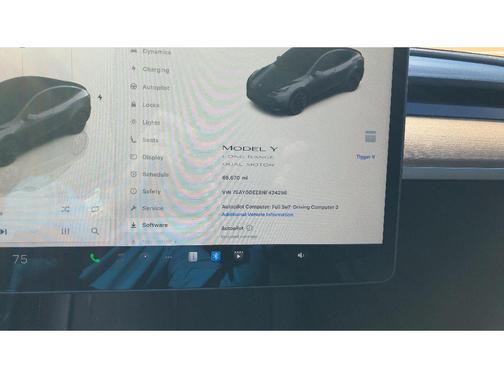 2022 Tesla Model Y Long Range Dual Motor All-Wheel Drive