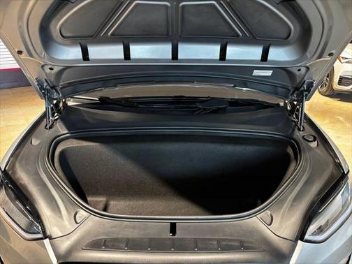 2024 Tesla Model X Plaid Tri Motor All-Wheel Drive