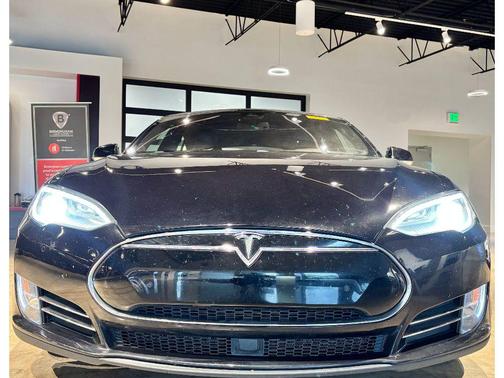 2015 Tesla Model S 85D