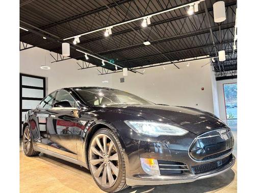 2015 Tesla Model S 85D