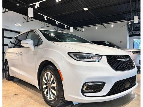 2022 Chrysler Pacifica Hybrid Touring L