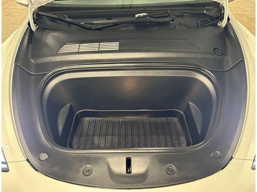 Pearl White Multi-Coat 2021 Tesla Model Y Long Range Dual Motor All-Wheel Drive