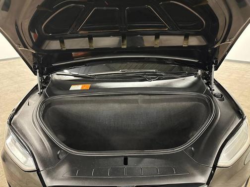 Obsidian Black Metallic 2018 Tesla Model X 75D