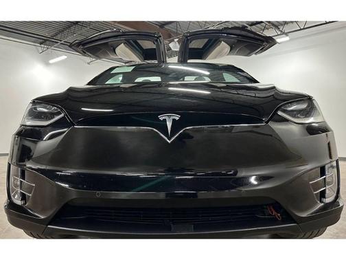 Obsidian Black Metallic 2018 Tesla Model X 75D