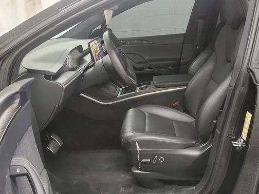 2024 Tesla Model X Long Range