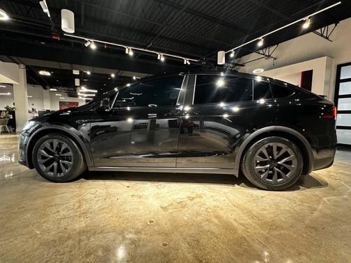 2024 Tesla Model X Long Range