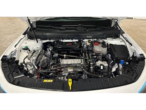 Polar White 2024 Mercedes-Benz EQB 250 Base