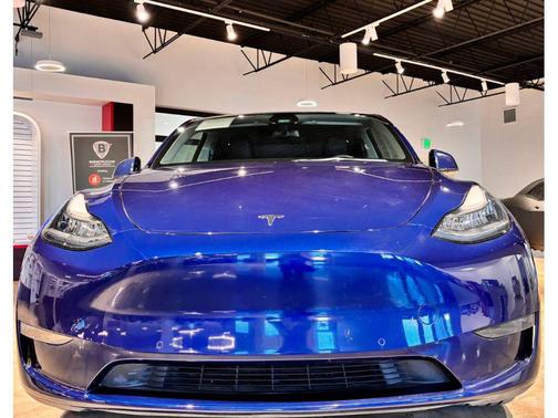 2022 Tesla Model Y Long Range Dual Motor All-Wheel Drive