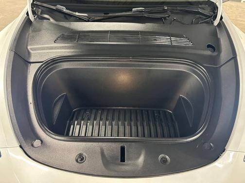 2023 Tesla Model Y Performance Dual Motor All-Wheel Drive