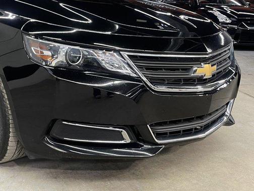 Photo 4 of 35 of 2018 Chevrolet Impala 1LS