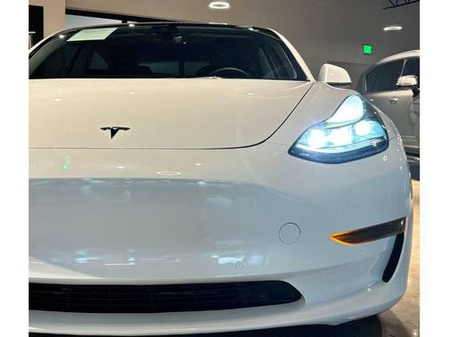 2022 Tesla Model 3 Standard Range