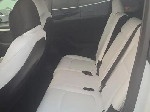 2024 Tesla Model Y Long Range Dual Motor All-Wheel Drive
