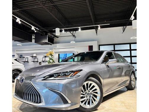 2020 Lexus ES 300h Ultra Luxury