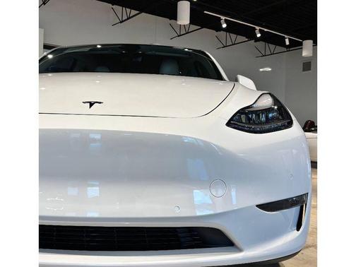 2022 Tesla Model Y Performance Dual Motor All-Wheel Drive